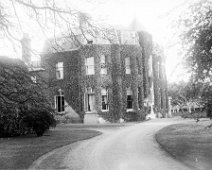 Tanyard House Little Mill, East Peckham now part of the factory of Muraspec Ltd. manufacturers of wall coverings. Original caption: E.Peckham house