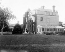 Tanyard House Little Mill, East Peckham now part of the factory of Muraspec Ltd. manufacturers of wall coverings. Original caption: East Peck. House