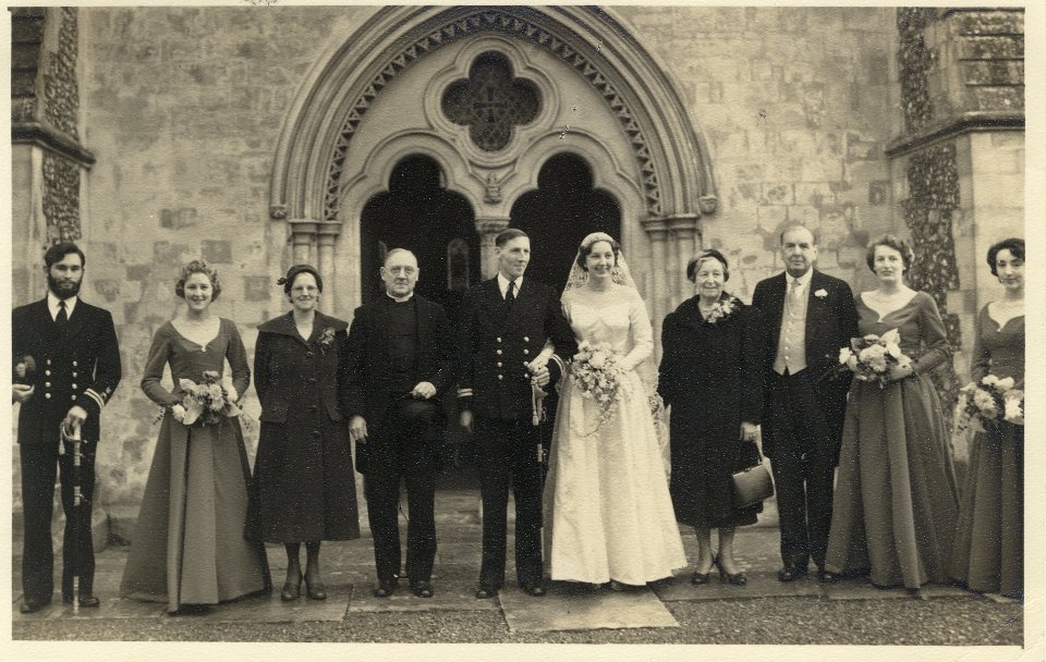 19.GeorgeOxley(BestMan)JuliaBedfordGroomsMotherGroomsFatherGroomBrideBridesMotherBridesFatherMargaretMatthewCatherineHutchinson